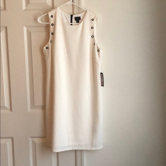 White Worthington formal Dress - Picture 1 of 4